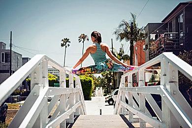 免费平台动作游戏《霍尔特》现已在Steam推出